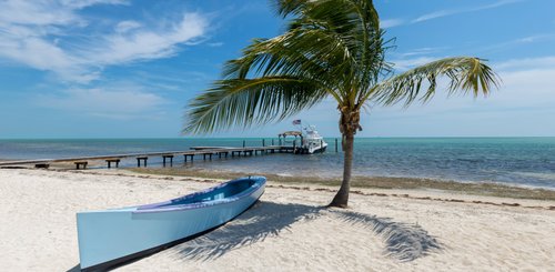 USA Reise - Boot auf einem Strand in Islamorada