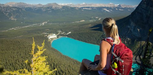 Kanada Reise - Wanderer am Lake Louise, Banff NP